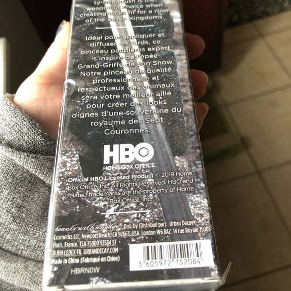 UD Game of Thrones Palette & Both GOT brushes! NWT - Picture 2 of 7